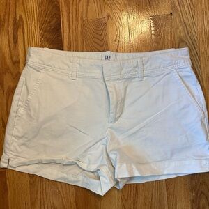 GAP Women's Cream Shorts